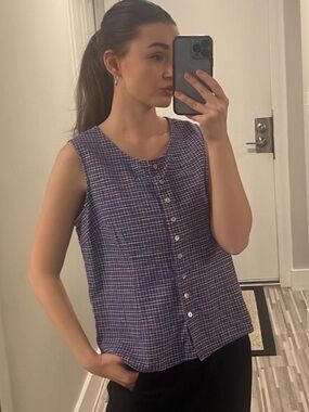 Marsh Landing Navy and White Plaid Sleeveless Button Top